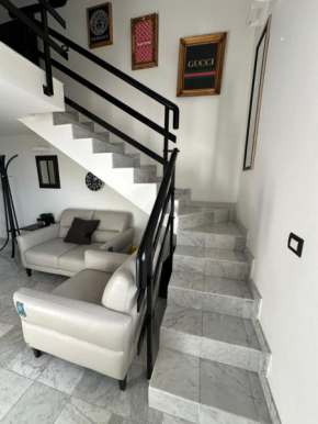 Bilocale in marmo a Prato Prato